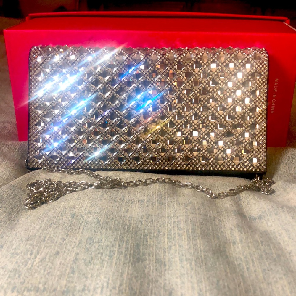 Chained clutch